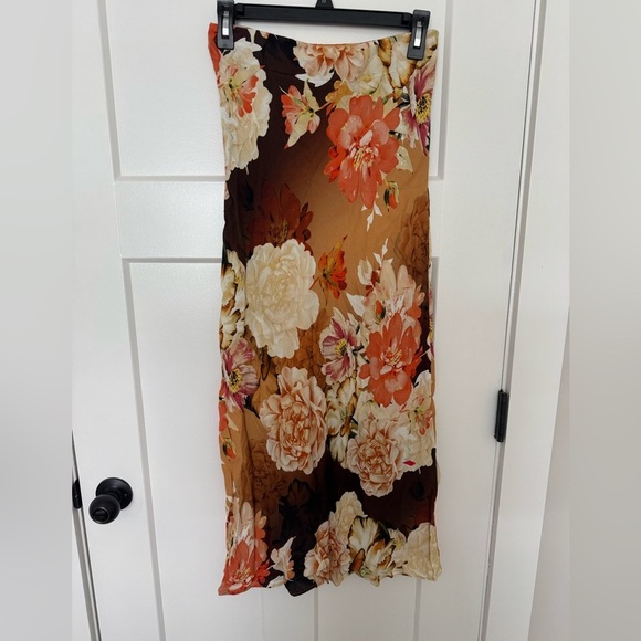 Favorite daughter sienna floral the favorite skirt - Picture 5 of 13